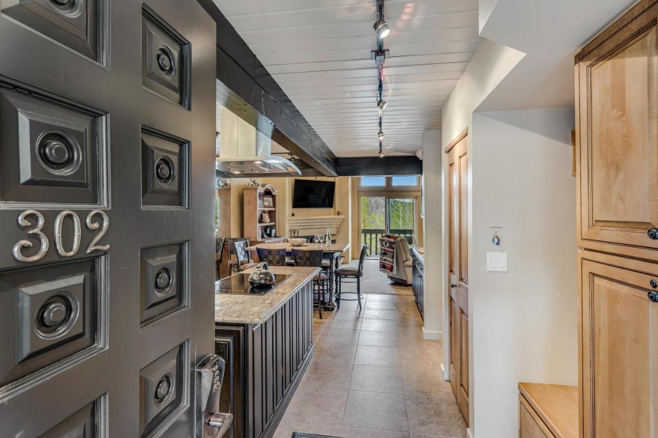 Interlude Condominiums 3-Bedroom Unit 302 Snowmass Village Exterior photo
